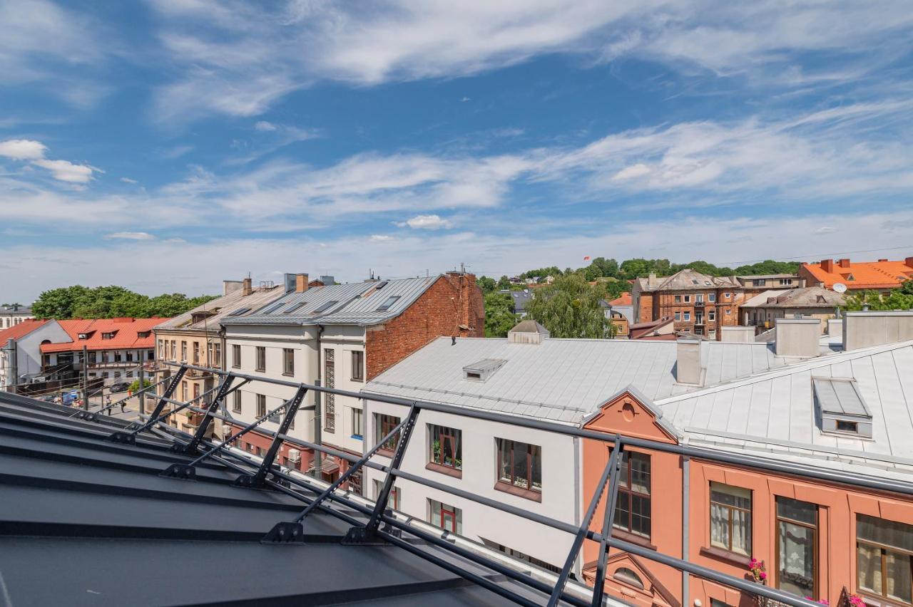 White 1 Bd Old Town Apartment By Hostlovers カウナス エクステリア 写真